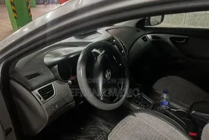 Hyundai Elantra 2015 Silver