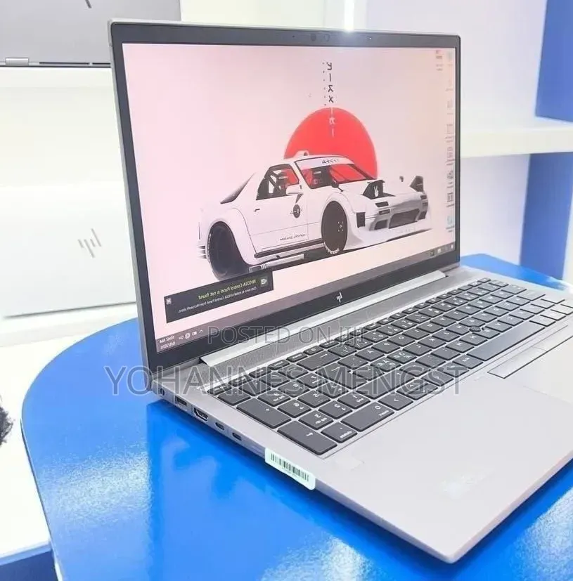 New Laptop HP ZBook Firefly 15 G7 16GB Intel Core i7 SSD 512GB