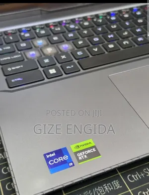 New Laptop MSI Vector GP68 HX 13V 32GB Intel Core i9 SSD 1T