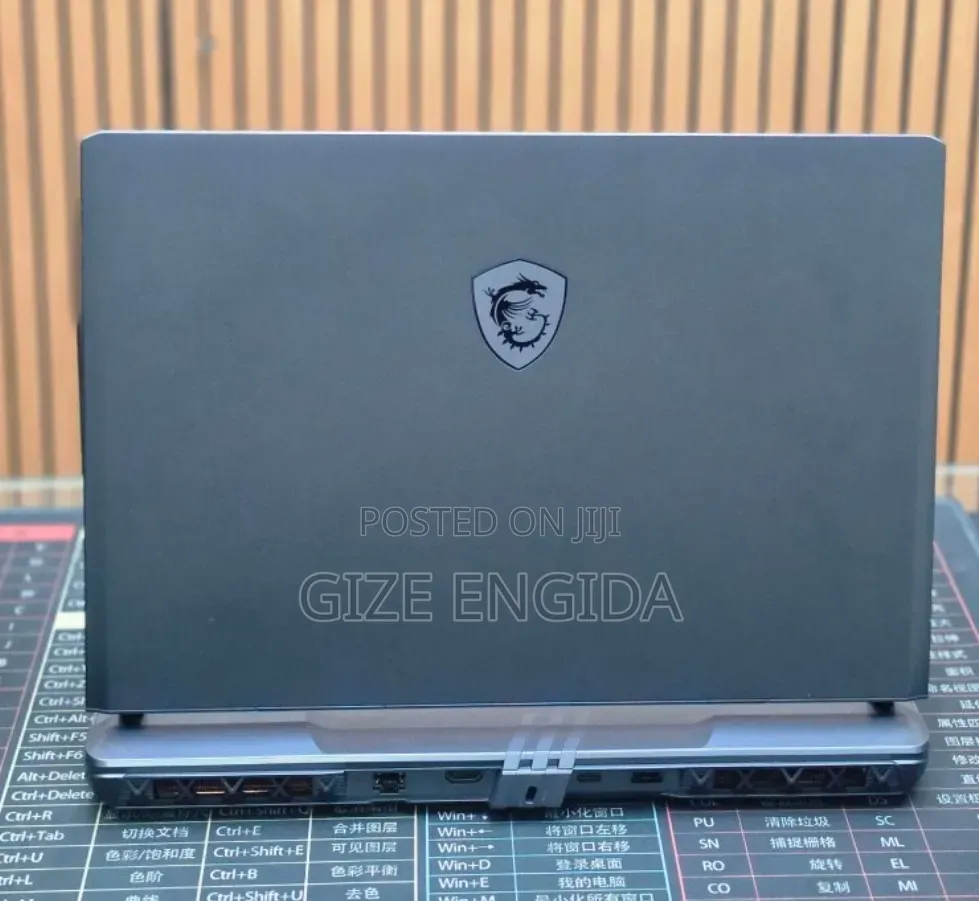 New Laptop MSI Vector GP68 HX 13V 32GB Intel Core i9 SSD 1T
