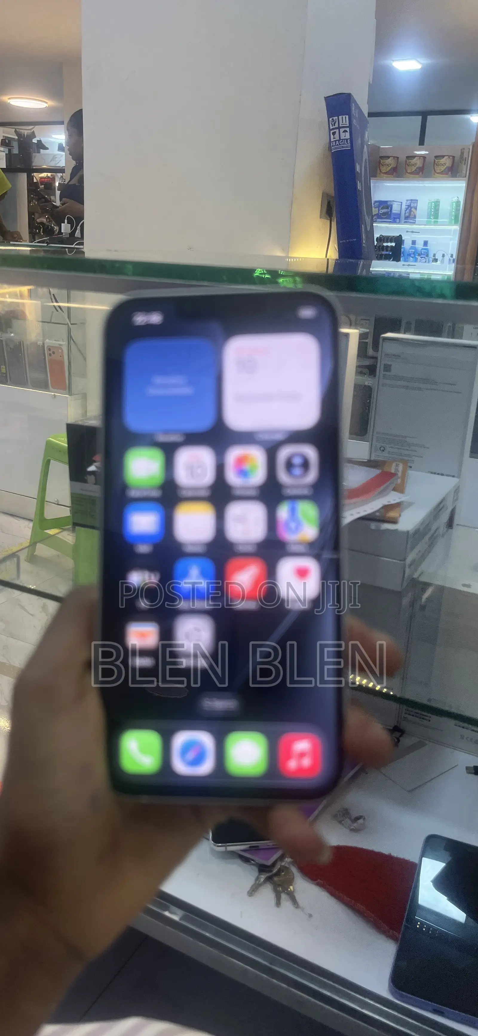 New Apple iPhone 13 128 GB White