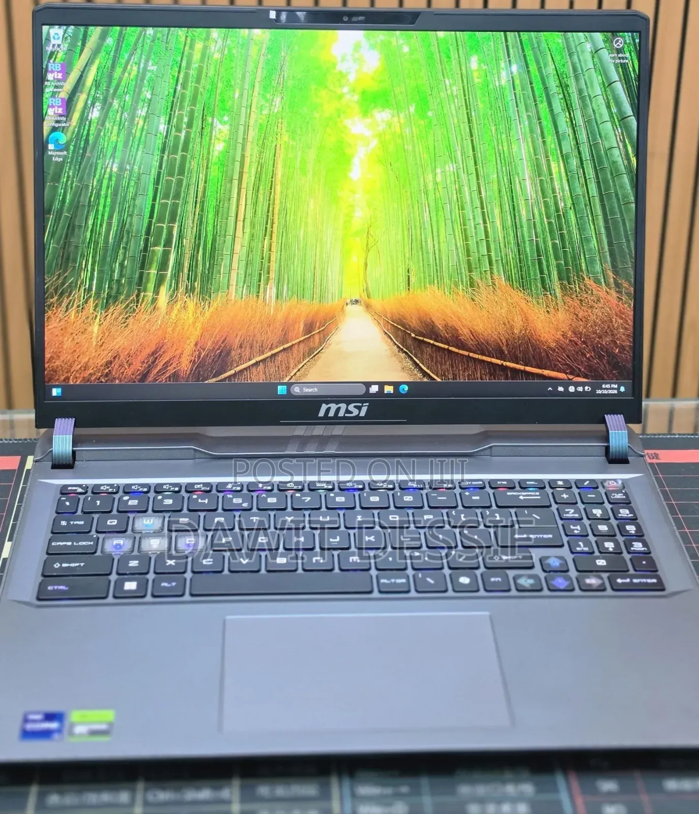 New Laptop MSI Vector GP68 HX 13V 32GB Intel Core i9 SSD 1T