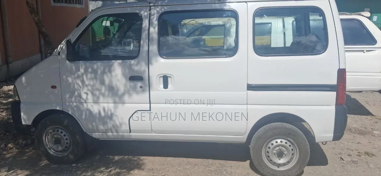 Suzuki Eeco 2025 White