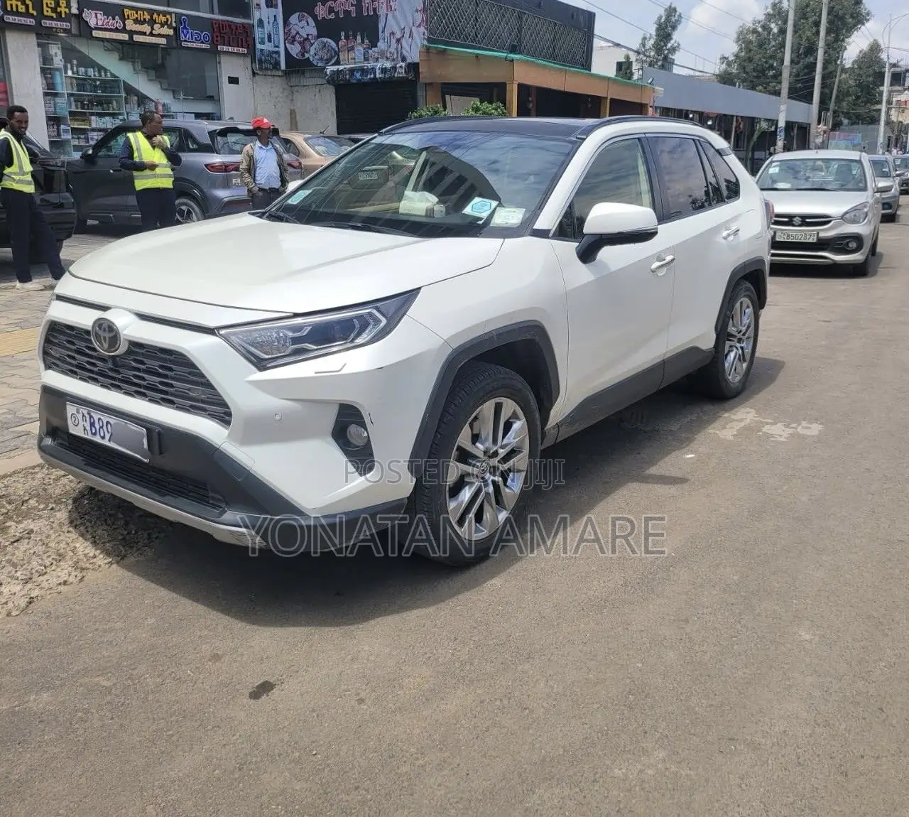 Toyota RAV4 2022 Off white