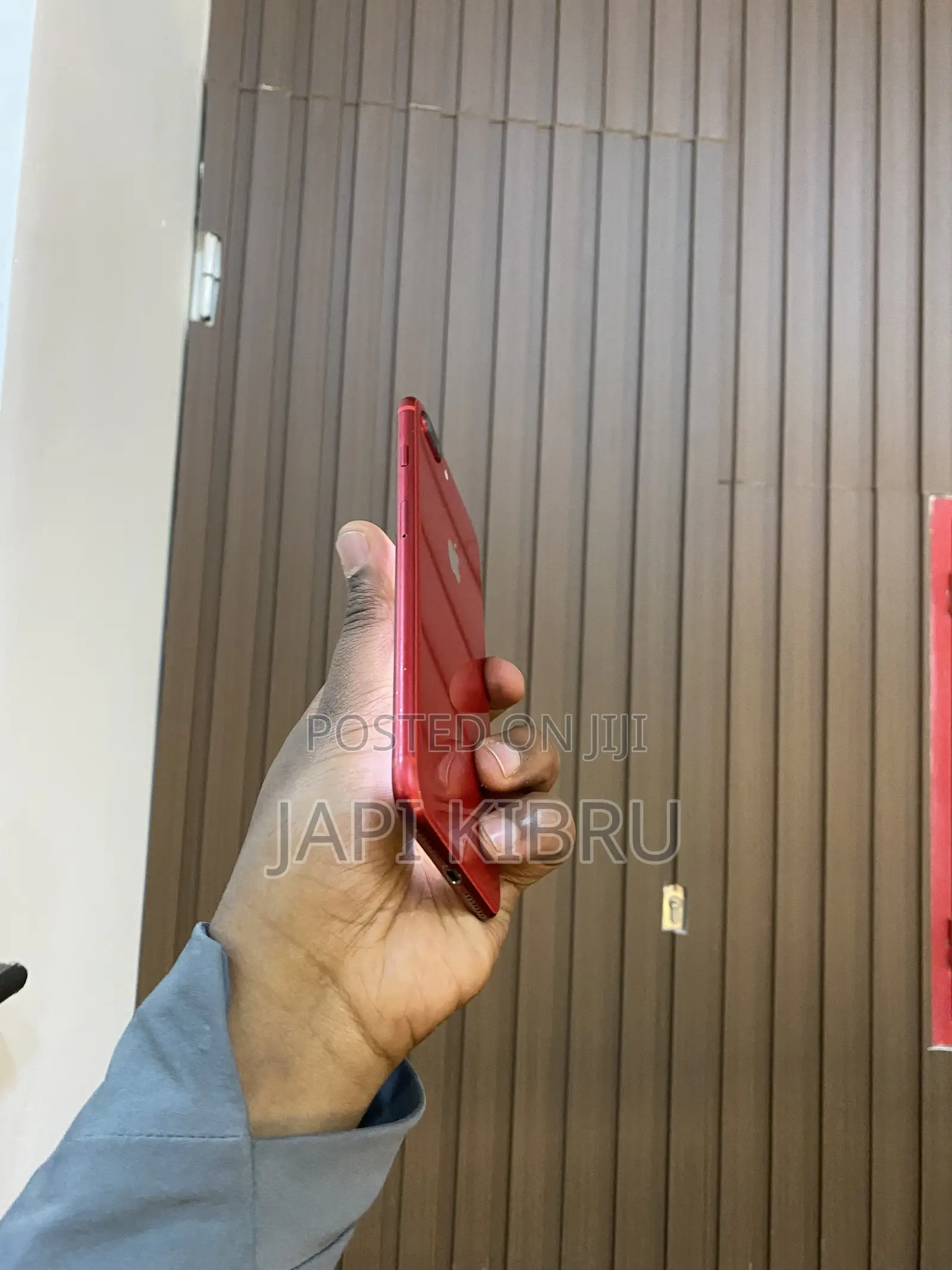 Apple iPhone 8 Plus 64 GB Red