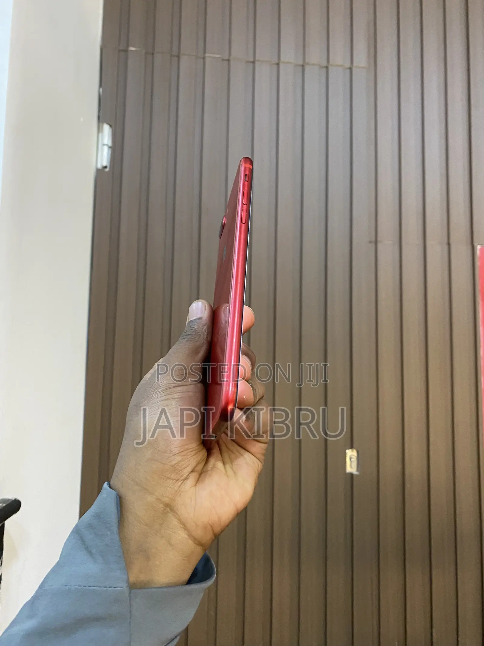 Apple iPhone 8 Plus 64 GB Red