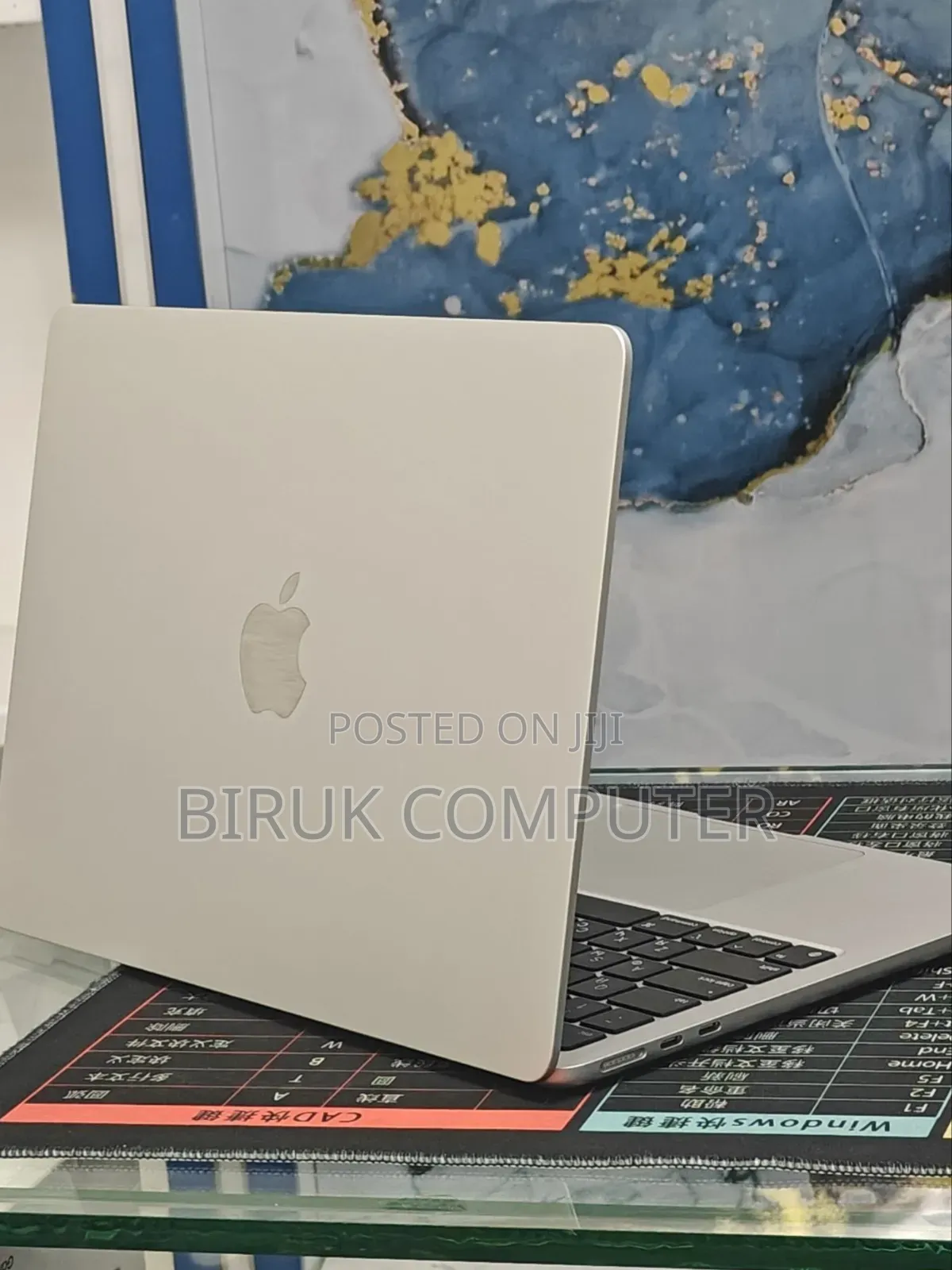 New Laptop Apple MacBook Air 2022 M2 8GB Apple M2 SSD 256GB
