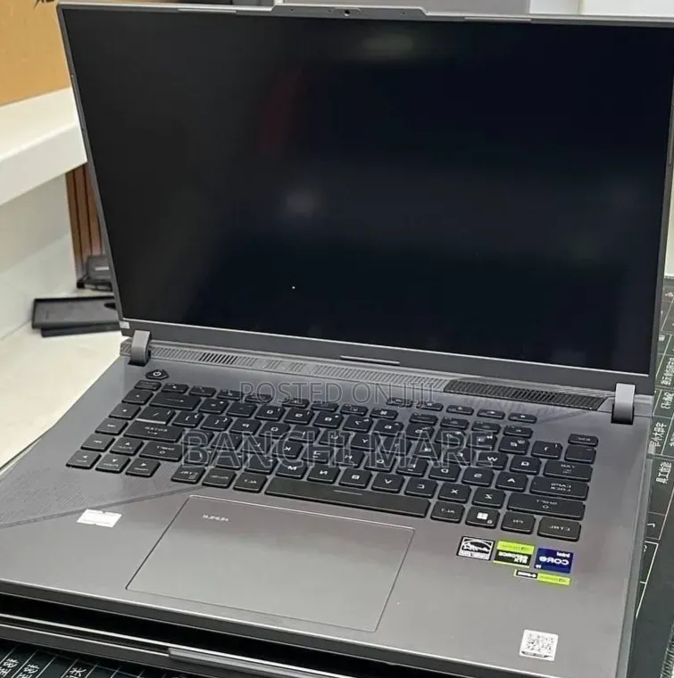 New Laptop Asus ROG Strix G15 16GB Intel Core i9 SSD 1T