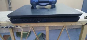Playstation 4 Slim