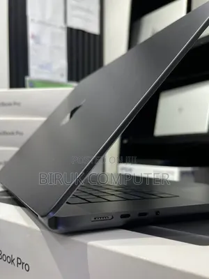 New Laptop Apple MacBook Pro 2024 M4 Max 48GB Apple M4 Max SSD 2T
