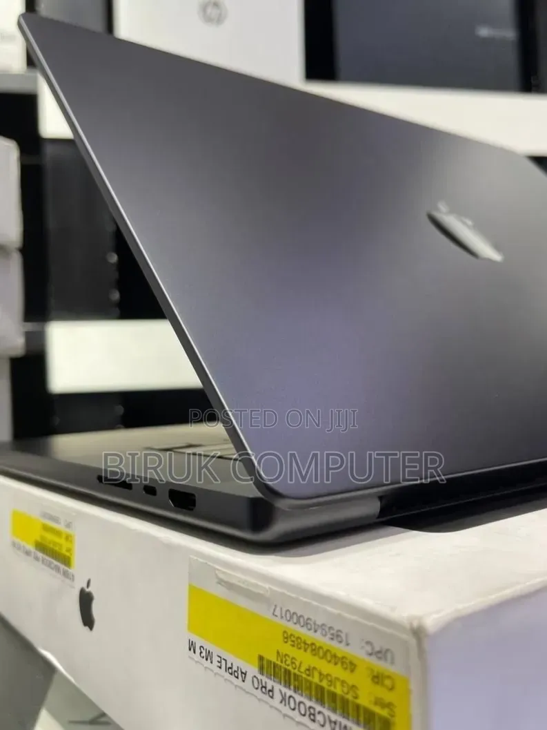 New Laptop Apple MacBook Pro 2024 M4 Max 48GB Apple M4 Max SSD 2T