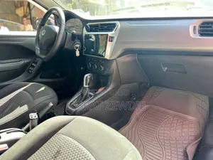 Dongfeng Captain 2022 White