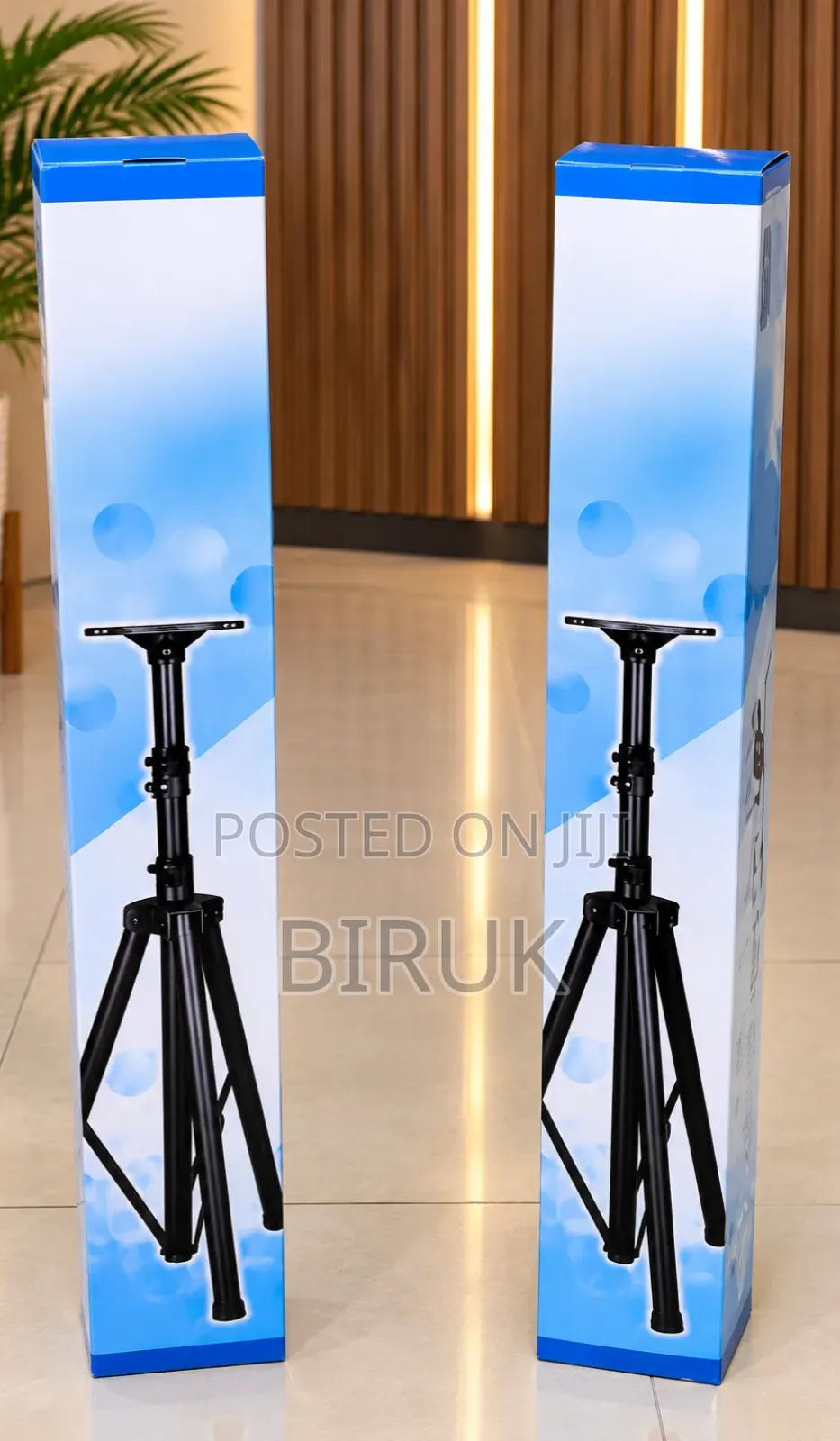 For Sales New Speakers Stand