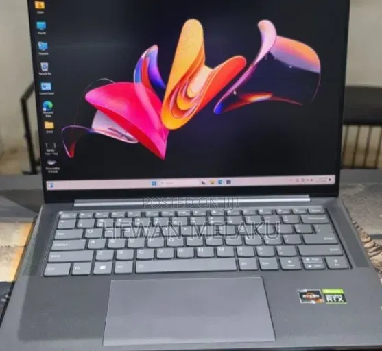 New Laptop Lenovo Yoga 2 16GB AMD Ryzen 7 SSD 512GB
