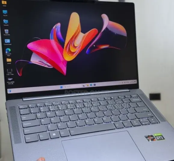 New Laptop Lenovo Yoga 2 16GB AMD Ryzen 7 SSD 512GB