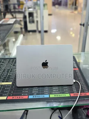 New Laptop Apple MacBook Air 2025 M4 16GB Apple M4 SSD 256GB