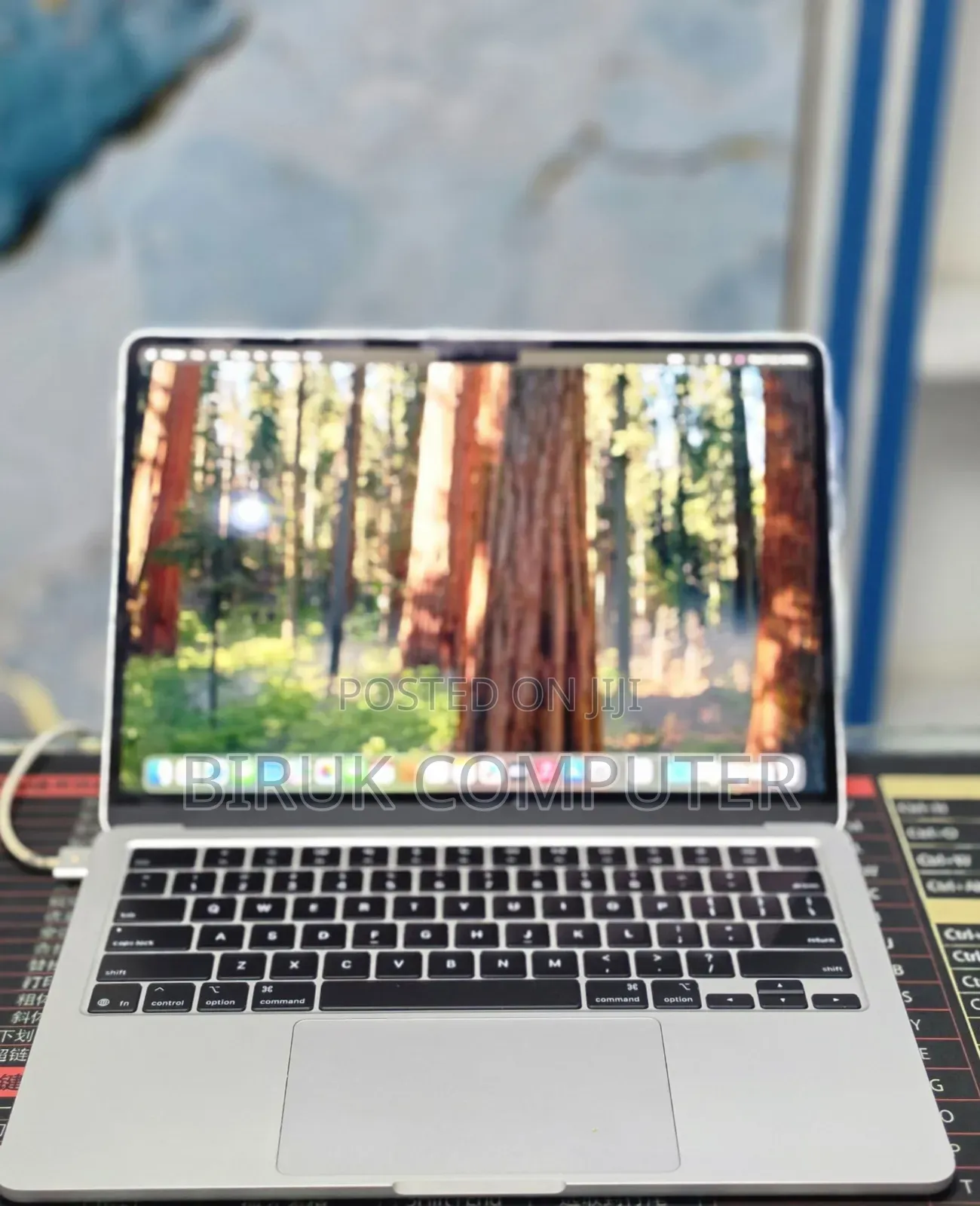 New Laptop Apple MacBook Air 2025 M4 16GB Apple M4 SSD 256GB