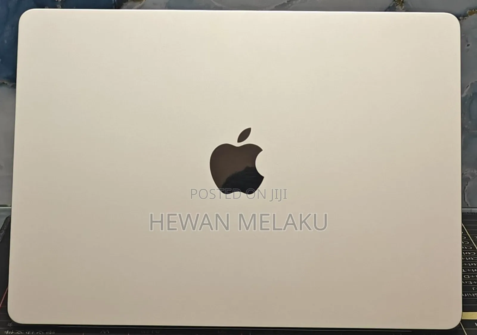 New Laptop Apple MacBook Air 2022 M2 8GB Apple M2 SSD 256GB