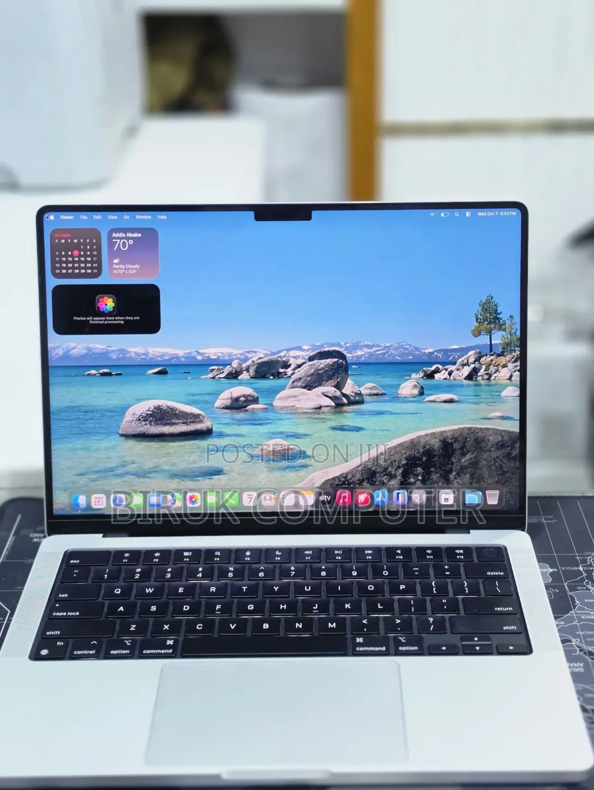 New Laptop Apple MacBook Air 2025 M4 24GB Apple M4 SSD 512GB