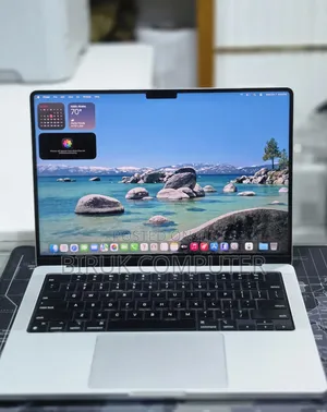 New Laptop Apple MacBook Air 2025 M4 24GB Apple M4 SSD 512GB