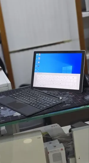 New Laptop Microsoft Surface Pro 7+ 16GB Intel Core i5 SSD 256GB