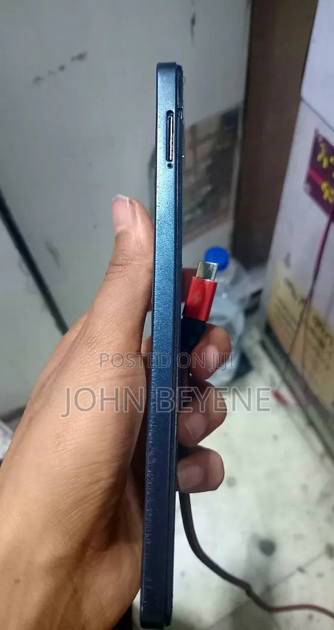 Infinix Hot 30 128 GB Black