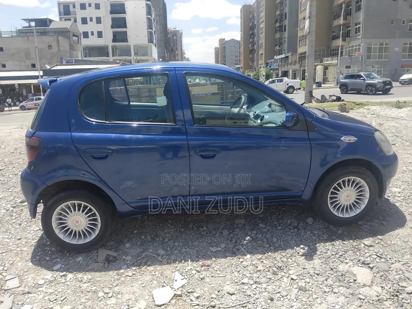 Toyota Vitz 2001 Blue