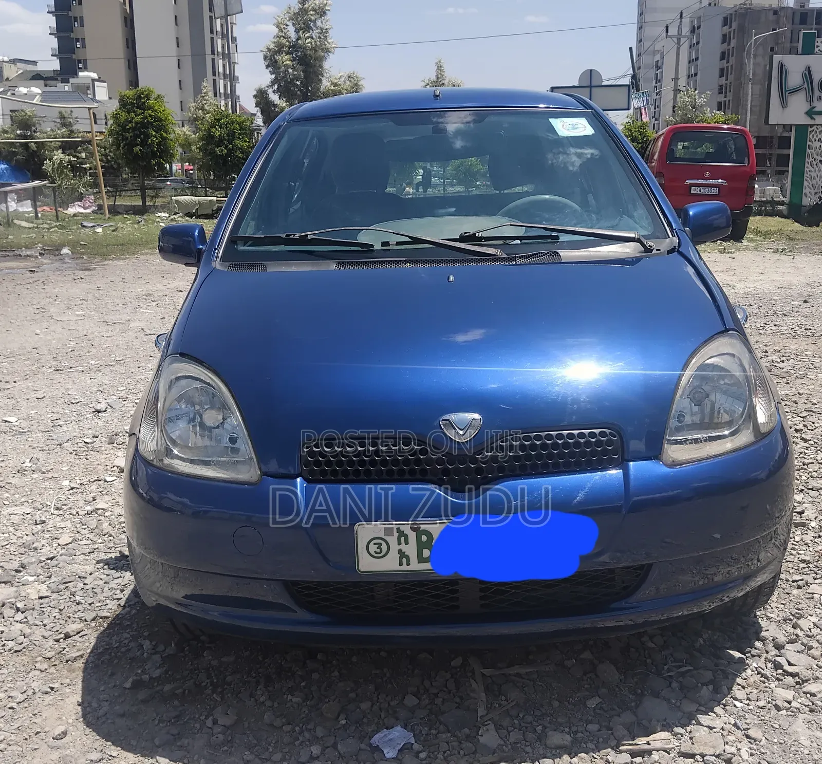 Toyota Vitz 2001 Blue