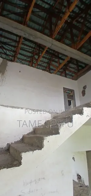 Furnished 6bdrm House in ሀያት, Bole for sale