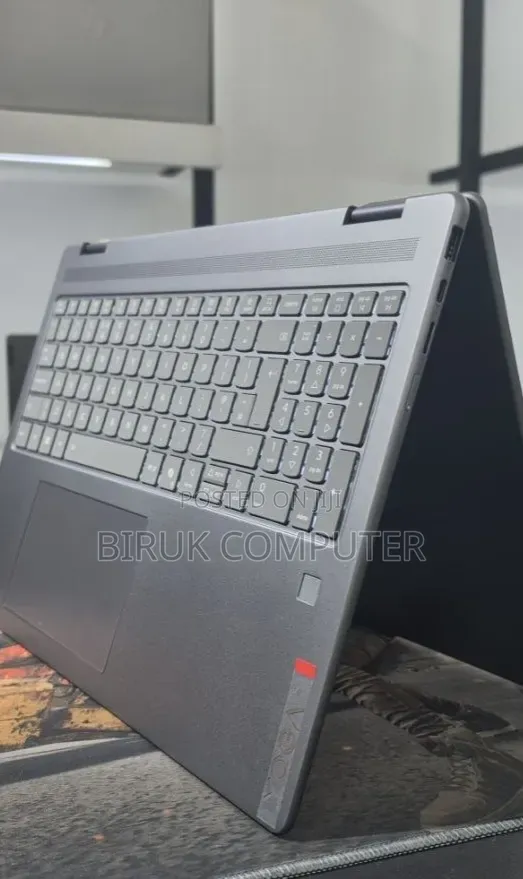New Laptop Lenovo ThinkPad Yoga 16GB Intel Core Ultra 5 SSD 512GB