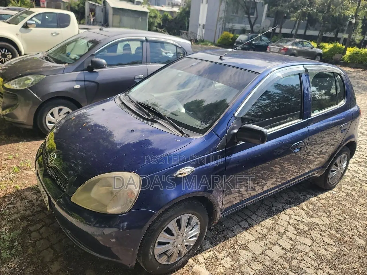 Toyota Vitz 2003 Blue