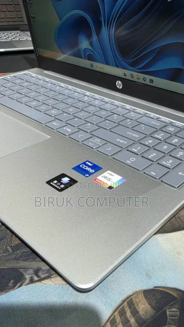 New Laptop HP Stream Notebook 16GB Intel Core i7 SSD 1T