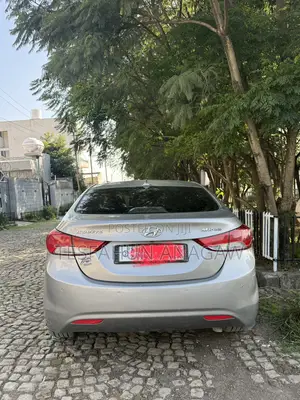 Hyundai Avante 2012 Gray