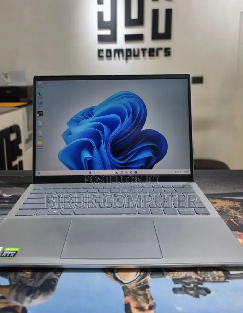 New Laptop Dell Inspiron 14 16GB Intel Core i7 SSD 512GB