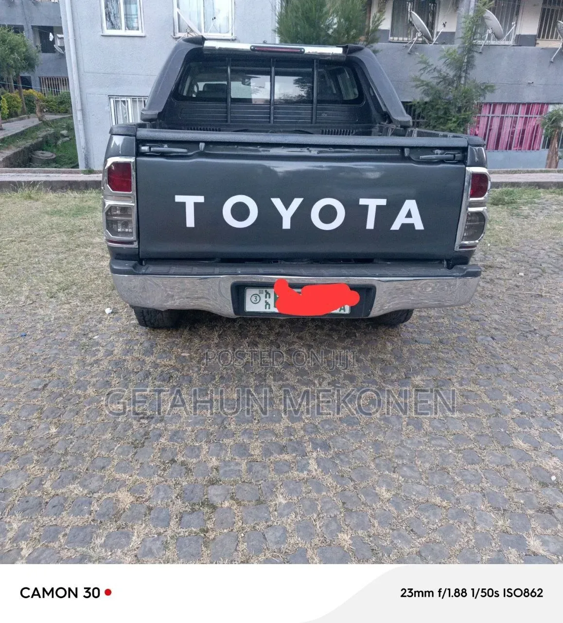 Toyota Hilux 2016 Gray