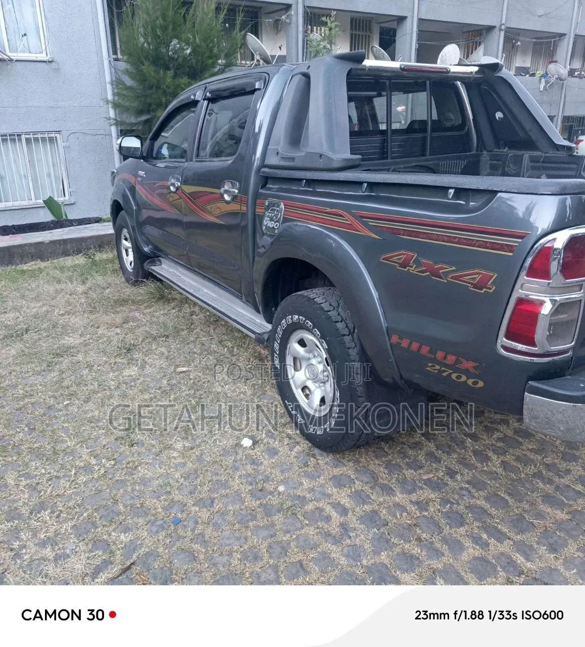 Toyota Hilux 2016 Gray