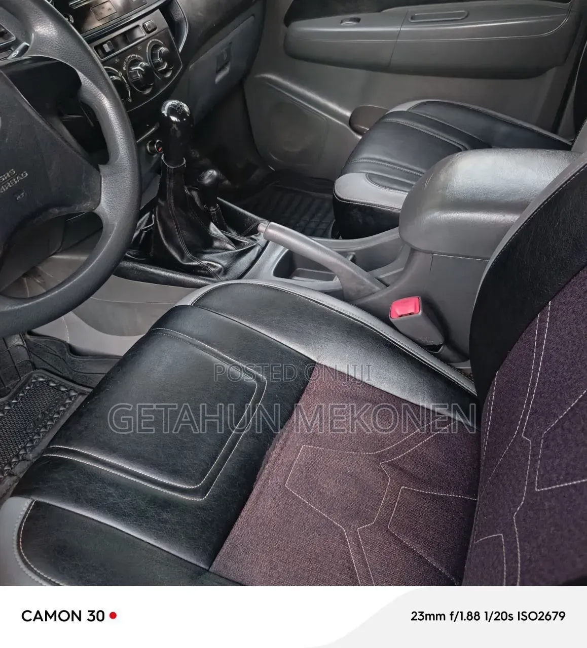 Toyota Hilux 2016 Gray
