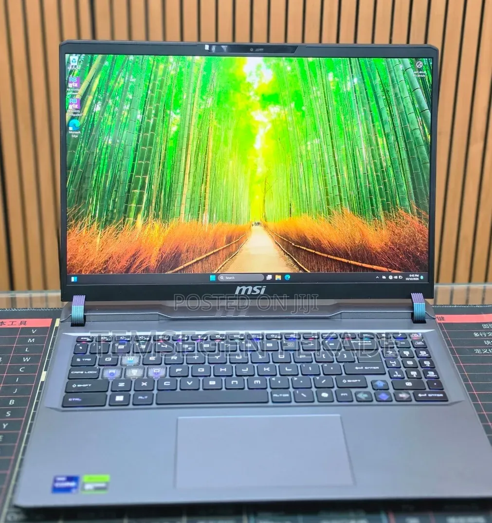New Laptop MSI Vector GP66HX 12UGS 32GB Intel Core i9 SSD 1T