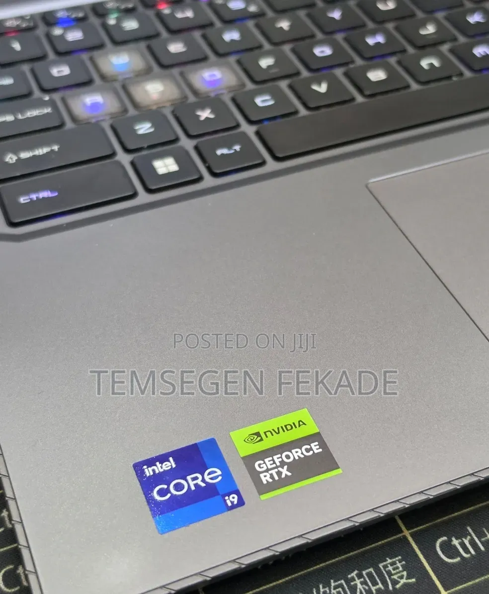 New Laptop MSI Vector GP66HX 12UGS 32GB Intel Core i9 SSD 1T