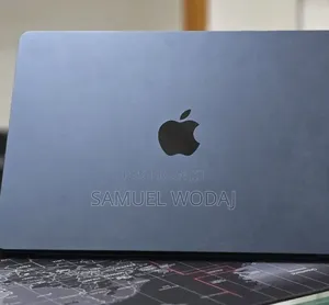 New Laptop Apple MacBook Air 2025 M4 16GB Intel Core i7 SSD 256GB