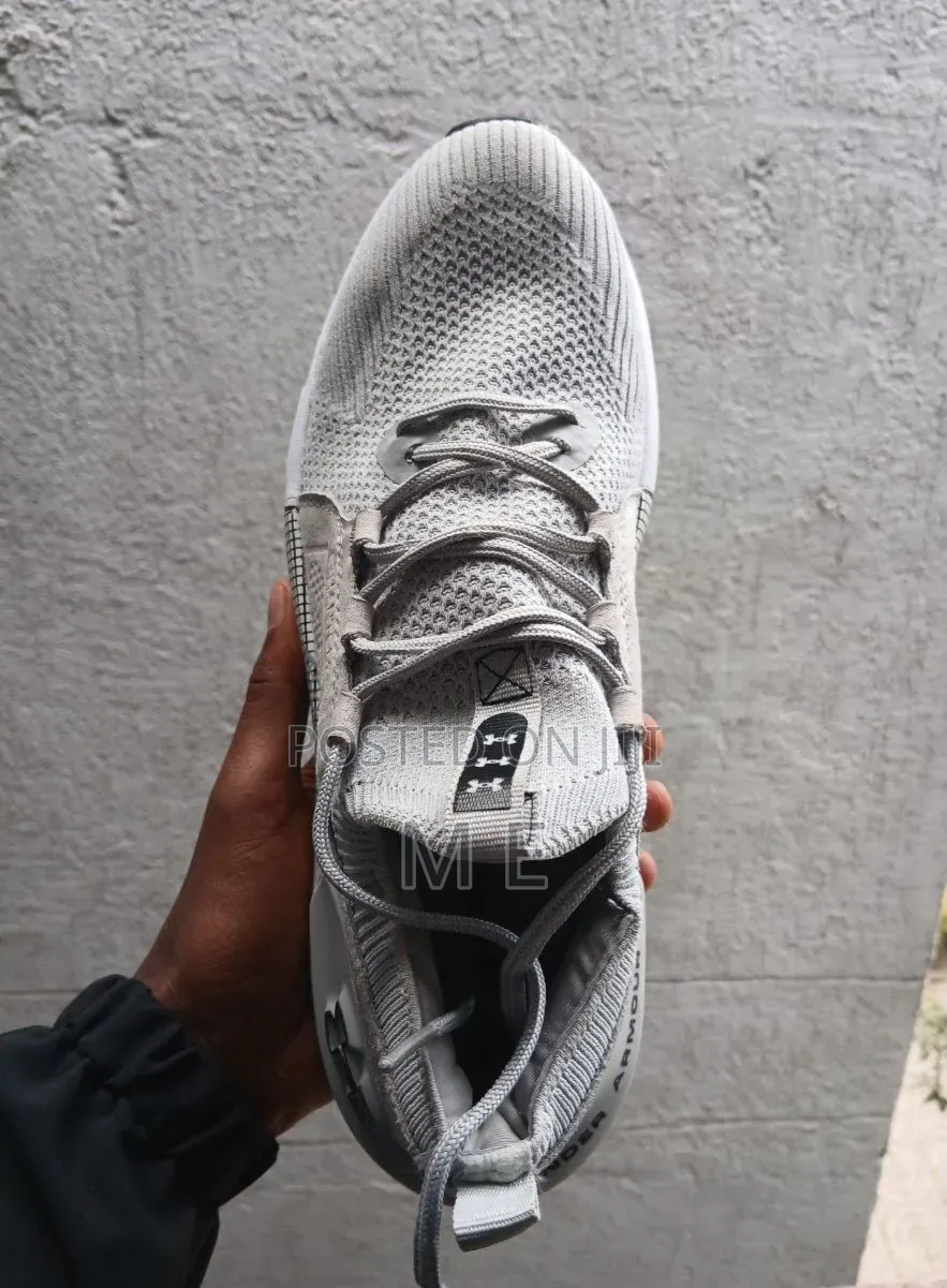 Original Under Armour HOVR