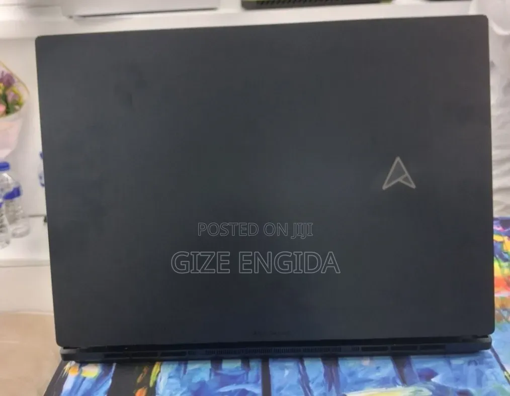 New Laptop Asus Zenbook 14 32GB Intel Core i9 SSD 1T