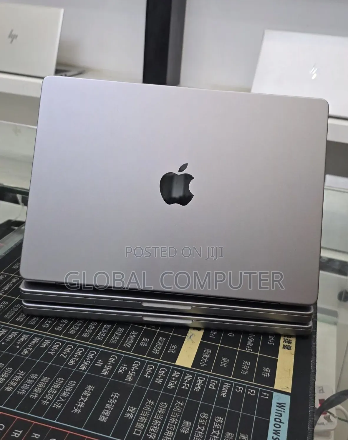 New Laptop Apple MacBook Pro 2021 M1 32GB Apple M1 Pro SSD 512GB