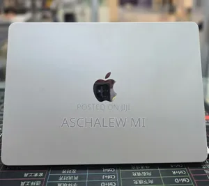 New Laptop Apple MacBook Air 2025 M4 16GB Apple M4 SSD 256GB