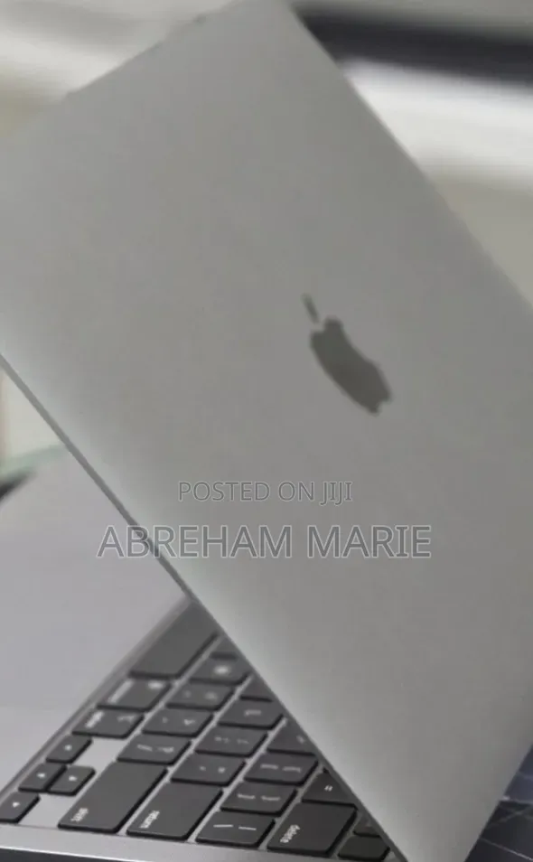 New Laptop Apple MacBook Pro 2020 M1 16GB Apple M1 Pro SSD 512GB