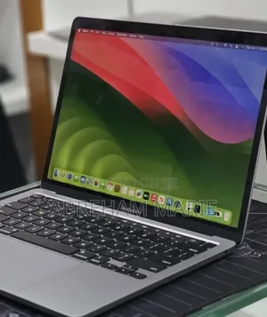 New Laptop Apple MacBook Pro 2020 M1 16GB Apple M1 Pro SSD 512GB