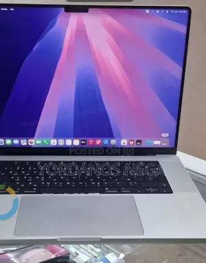 New Laptop Apple MacBook Pro 2021 M1 32GB Apple M1 Pro SSD 512GB