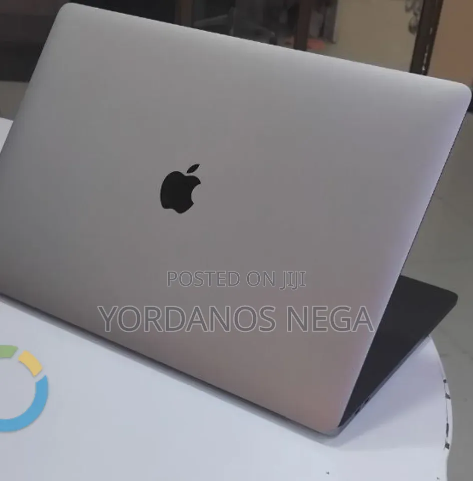 New Laptop Apple MacBook Pro 2017 16GB Intel Core i7 SSD 512GB