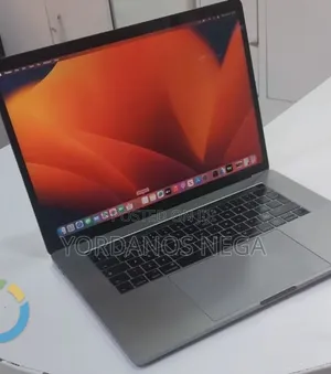 New Laptop Apple MacBook Pro 2017 16GB Intel Core i7 SSD 512GB