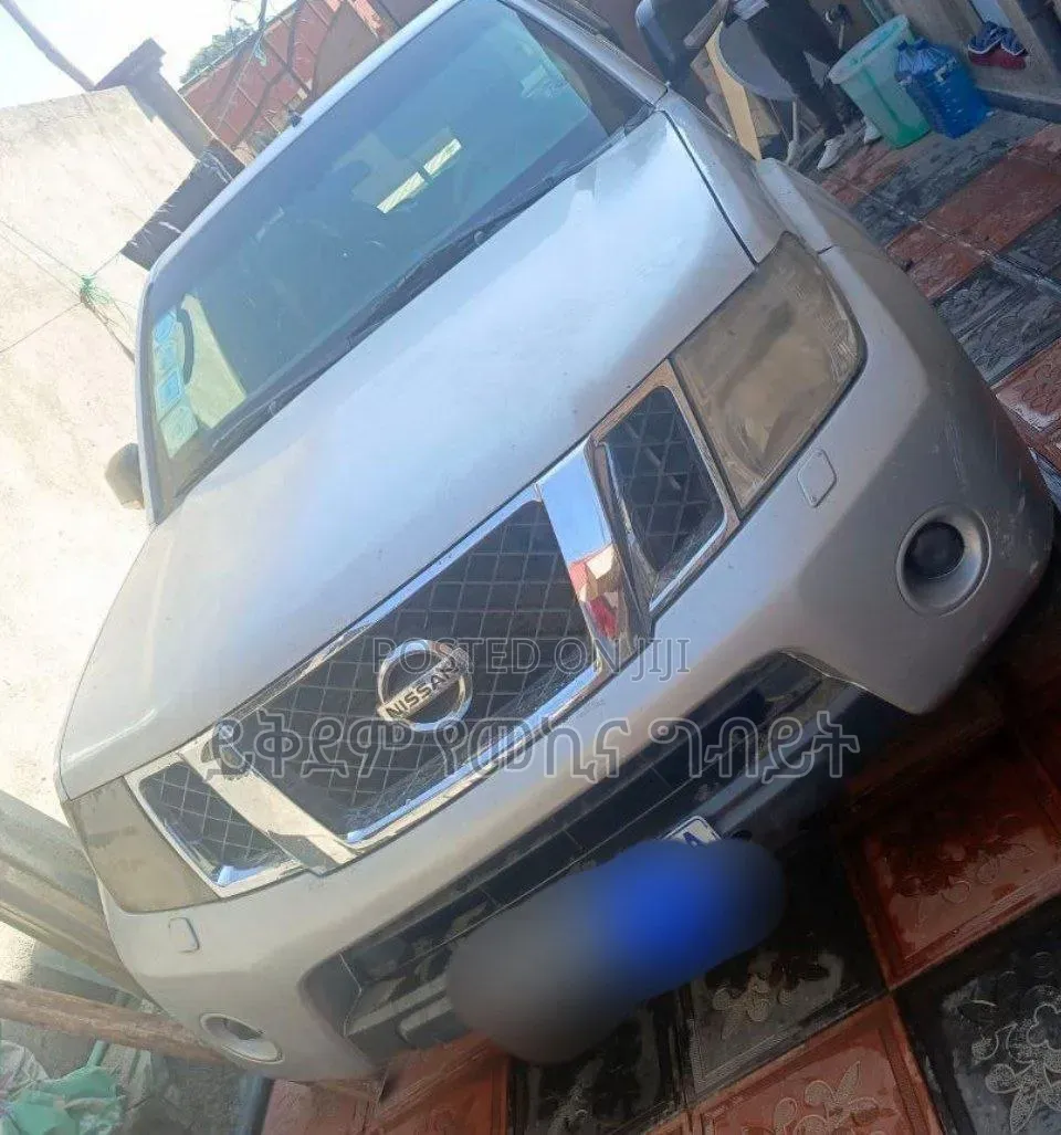 Nissan Navara 2007 Silver